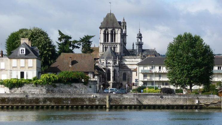 Вилла La Chapelle De Monet - Logis Eglantine Bois-Jerome-Saint-Ouen Экстерьер фото